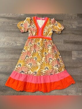Voy Floral Midi Dress size Small